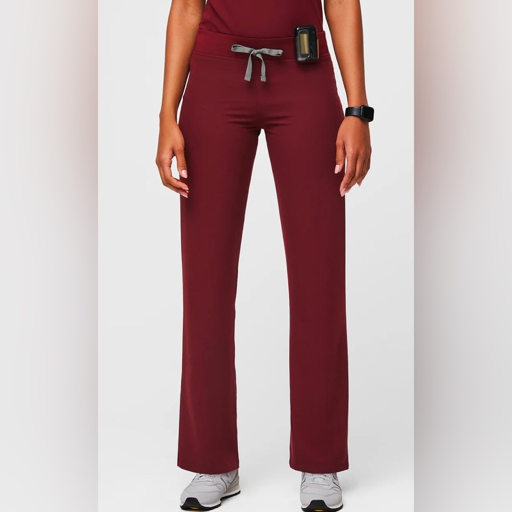 FIGS Livingston Basic Scrub pants (Burgundy)
